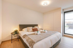 Huswell - Comfortable apartment on the square of De Panne